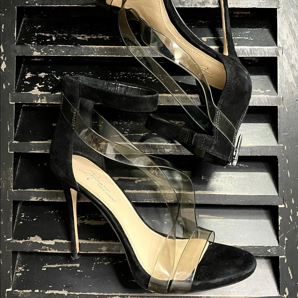 IMAGINE VINCE CAMUTO Devin Sandals